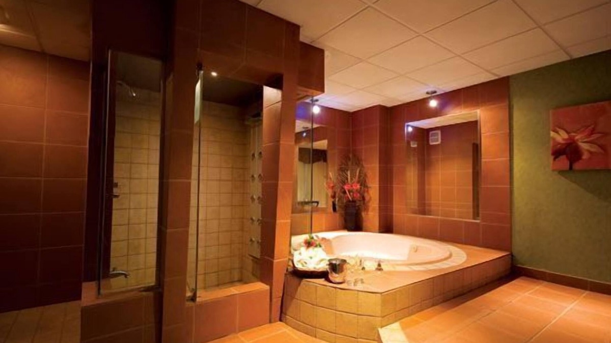 Repentigny Hotel | Motel Capri & Suites