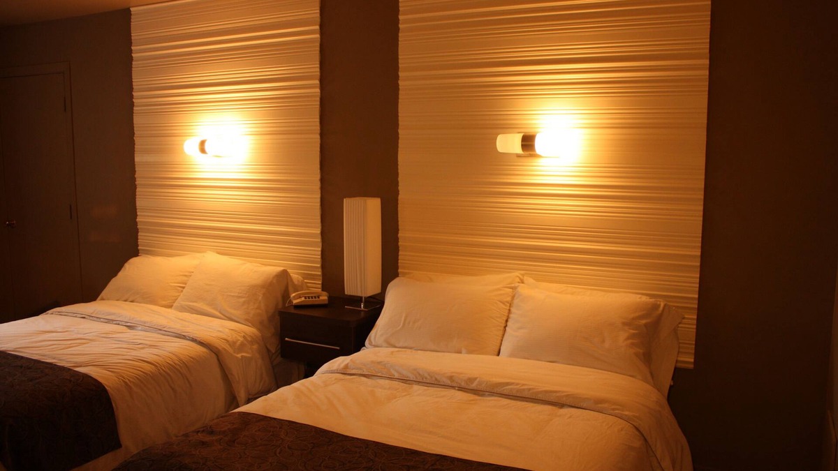 Chandler Hotel | Motel Fraser