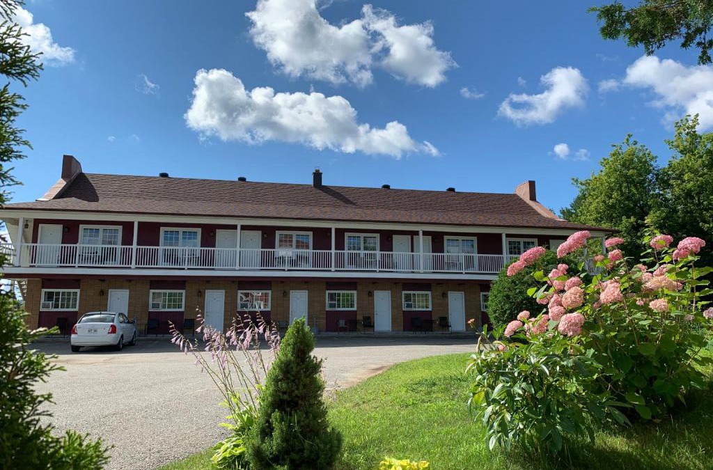 Sherbrooke Hotel | Motel le Sabre