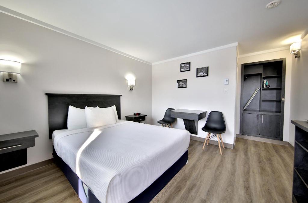 Laval Hotel | Motel Newstar Laval