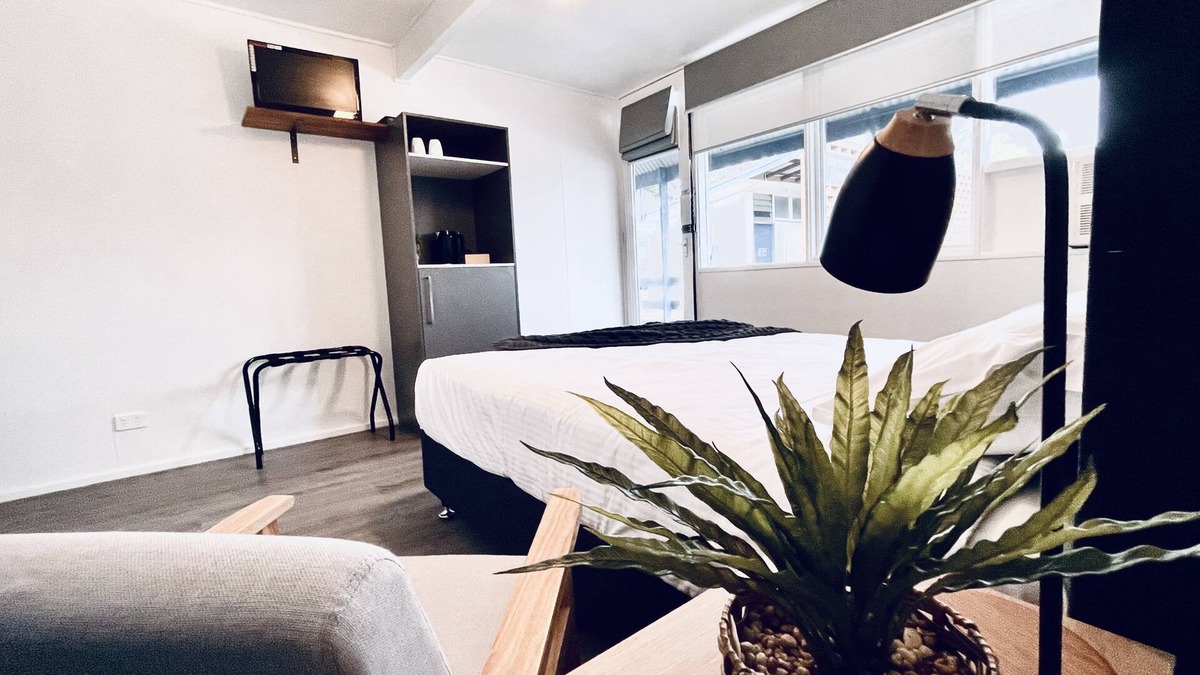 Tintinara Hotel | Motel on Becker