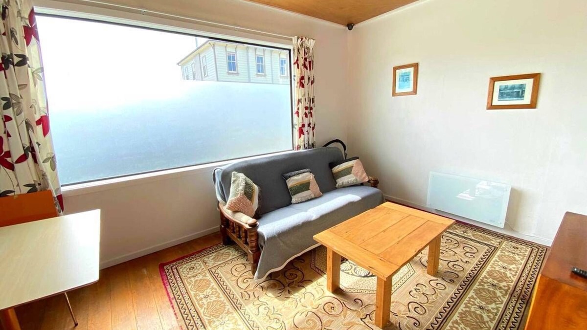 Collingwood Apartment | Motel style Unit in the Heart of Collingwood