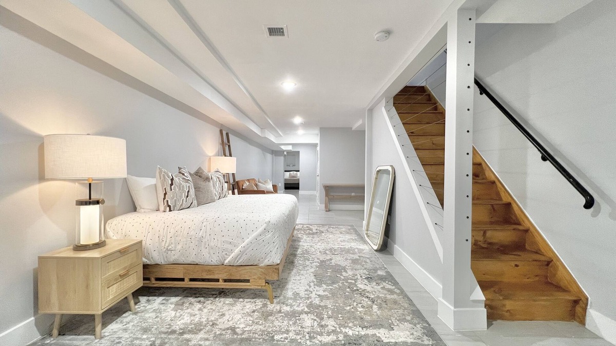 Mott Haven Apartment | Mott Haven BRAND NEW Private HOME 2 baths