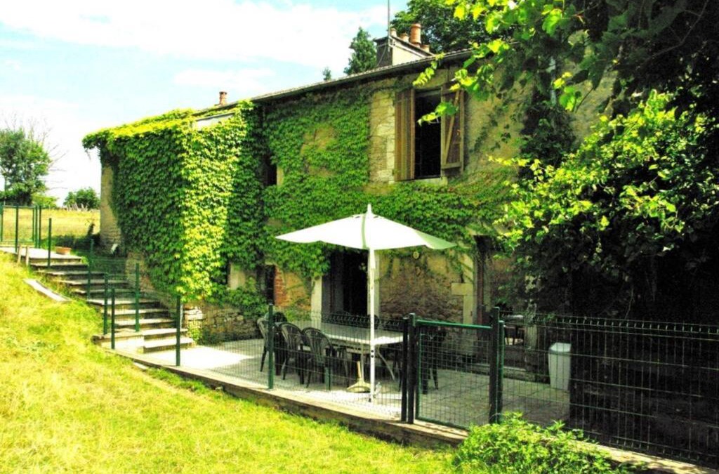 Jancigny House | Moulin dans un parc d’élevage à Daims