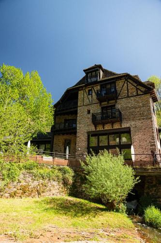 Conques-en-Rouergue Hotel | Moulin de Cambelong- Emilie & Thomas