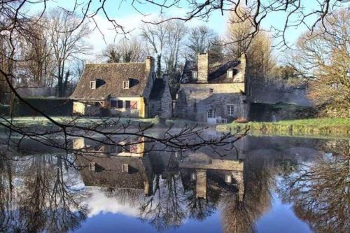 Le Relecq-Kerhuon House | Moulin de Lossulien