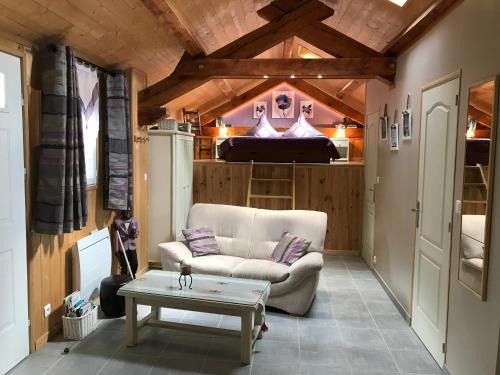 Ferrieres House | Moulin de Record