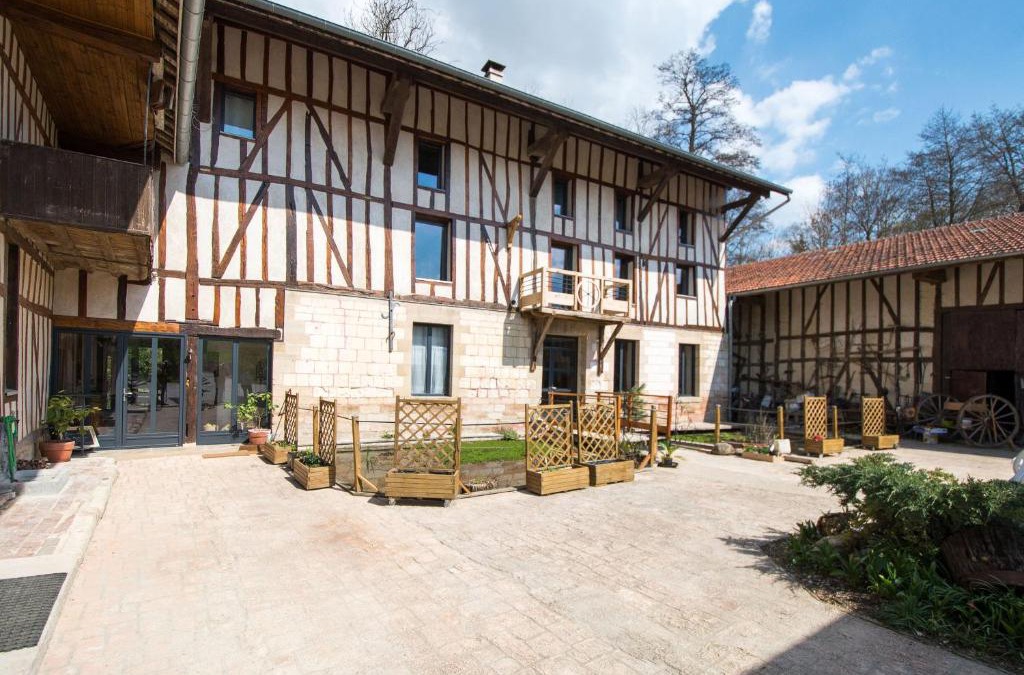Saint-Amand-sur-Fion Villa | Moulin du Ruet