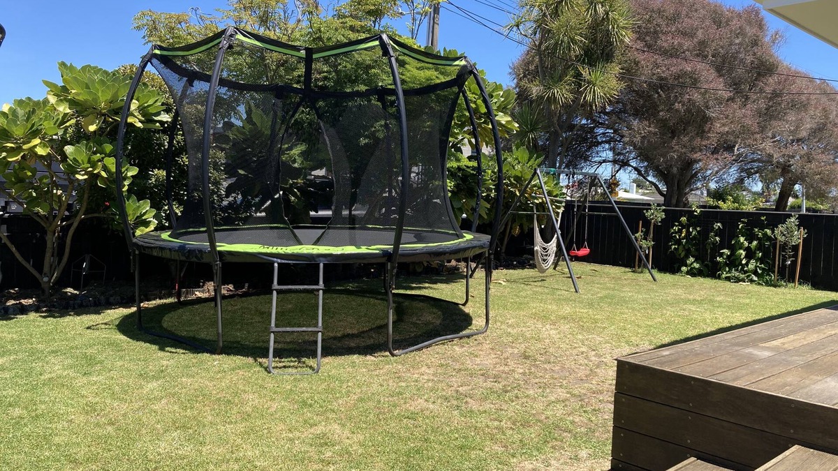 Mount Maunganui House | Mount beach house 3 min walk to the beach (300mt)