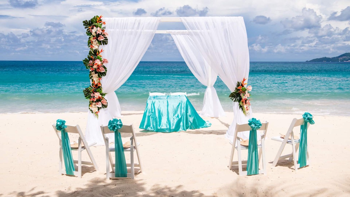 Morne Rouge Hotel | Mount Cinnamon Beach & Wellness Resort