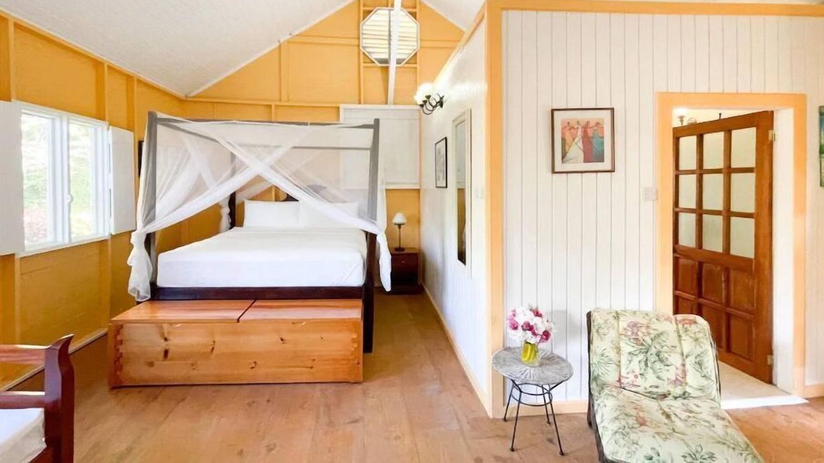 Belmont Villa | Mount Edgecombe Boutique Hotel - Nutmeg Suite 4