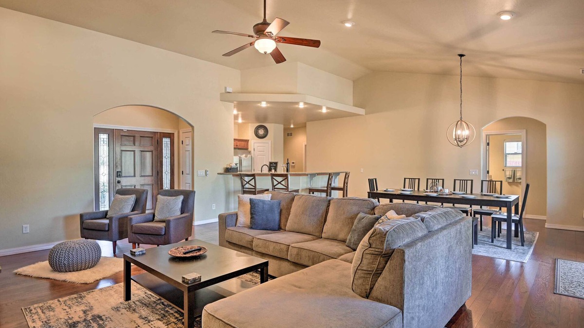 Swiss Manor House | 'Mount Elden Retreat:' 4 Mi to Downtown Flagstaff