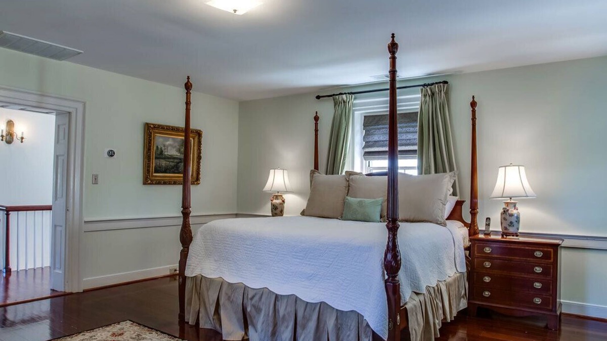 Keene House | Mount Pleasant Manor with pool
