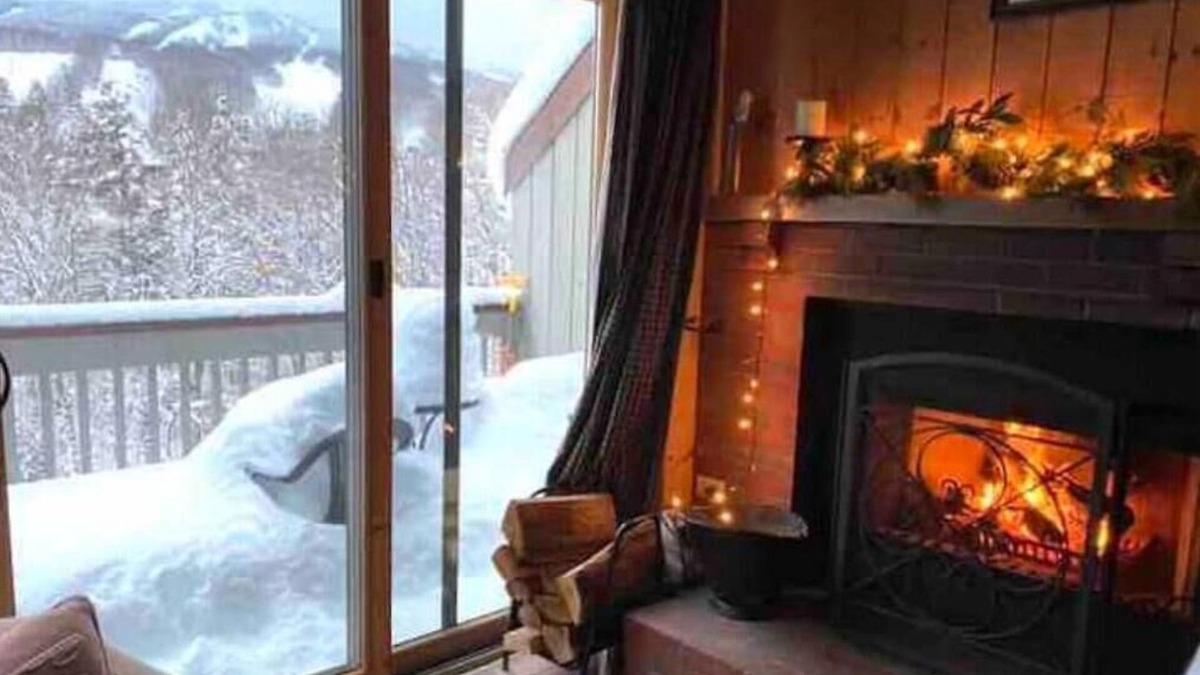 West Dover House | MOUNT SNOW CHALET/LOFT CONDO