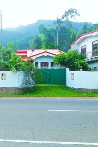 Hildummulla Villa | Mount View Family Rest & Cottage