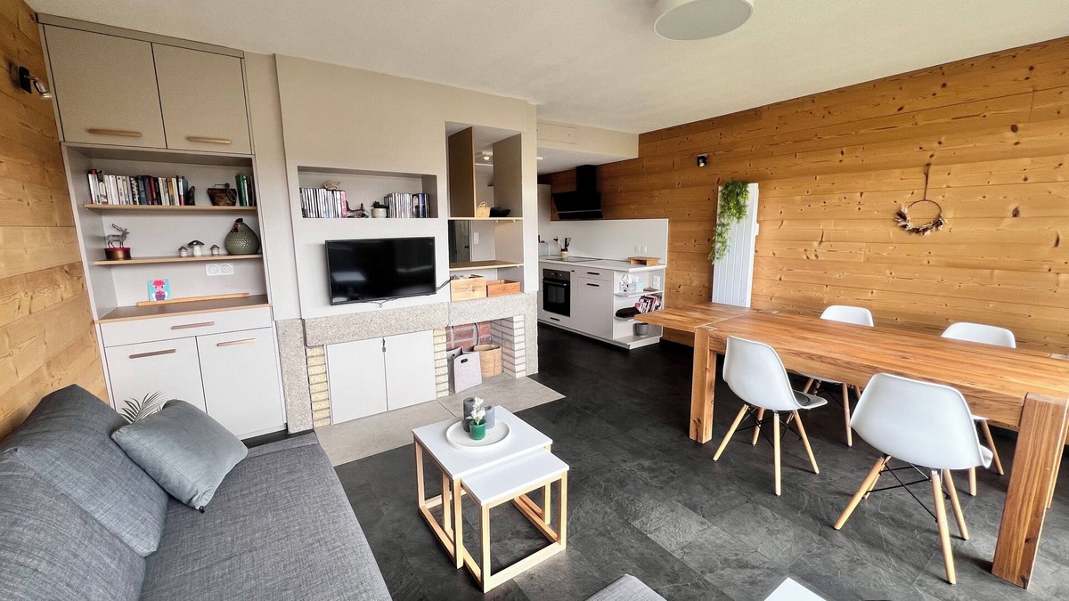 Les Rousses Apartment | Mountain apartment with a beautiful view on the village of Les Rousses