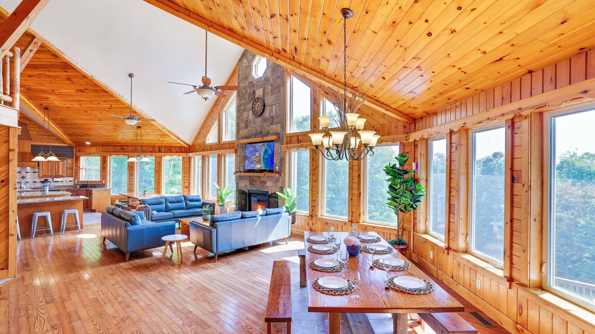 White Haven House | Mountain Chalet ~ Heated Pool and Spa ~ Sauna ~ Gorgeous Views ~ 2 Fire Pits