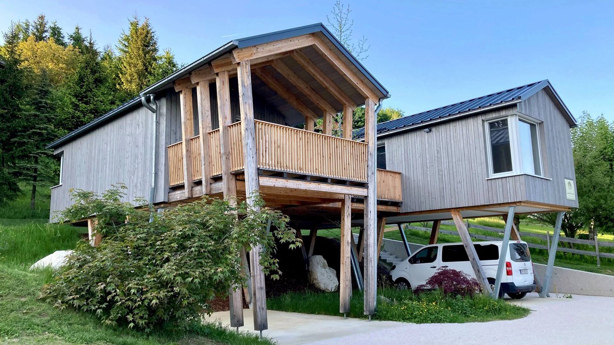 Pinsdorf Ski Chalet | Mountain chalet with huge private garden in picturesque `Salzkammergut´