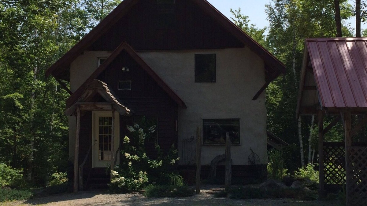 Olmstedville Ski Chalet | Mountain Charm in The Adirondacks