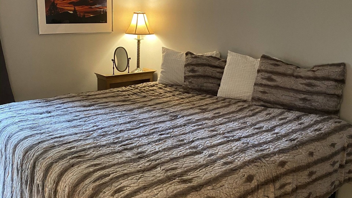 Warren Condo | Mountain Condo, Paradise, Sugarbush Village Rd, Warren, VT.