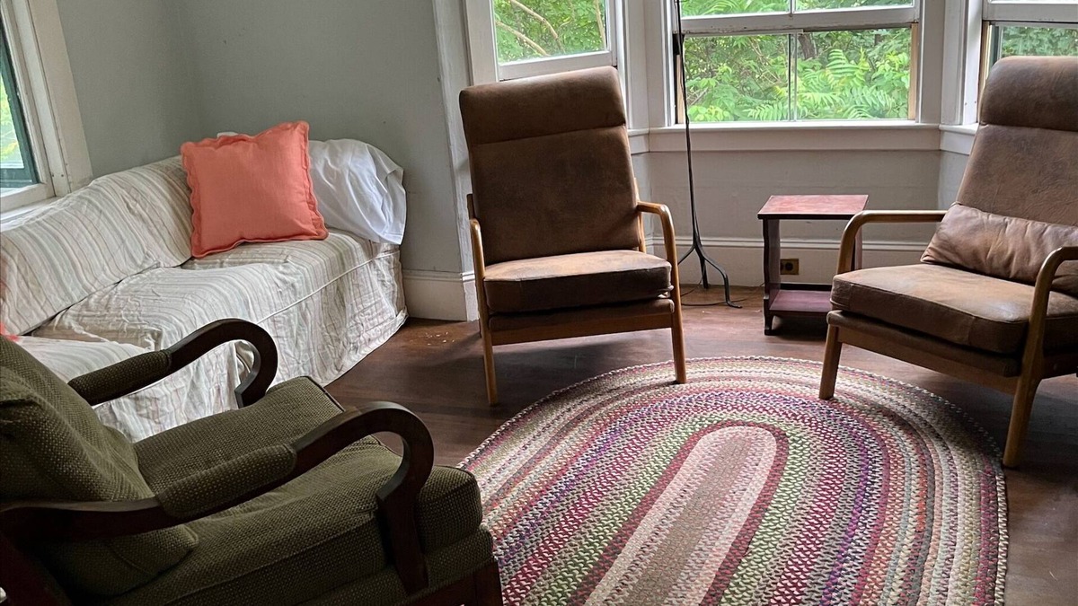 Shelburne Cottage | Mountain cottage. 4-bdrm cottage in the White Mountains with hiking trails.