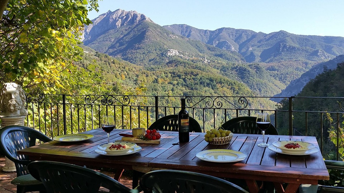 Casoli Cottage | Mountain cottage with great views in friendly village with restaurant.