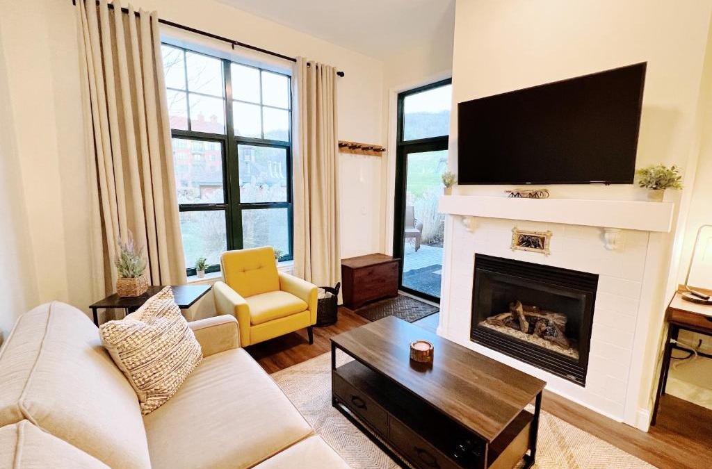 Vernon Apartment | Mountain Creek Resort at Appalachian Hotel - Pool & Hot Tub