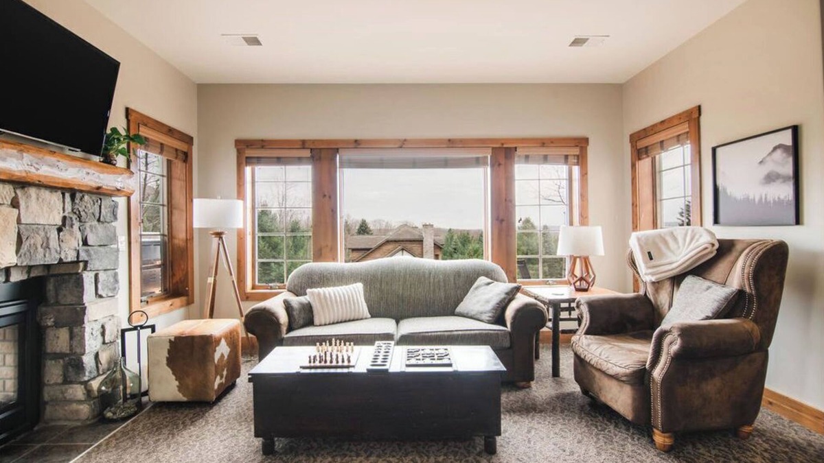 Boyne Falls House | Mountain Creekside: Hot Tub: Golf