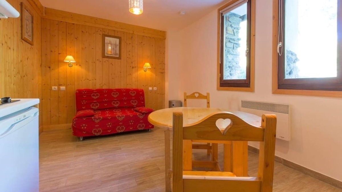 Combloux Apartment | Mountain Decor with Pool in Combloux! # GC7
