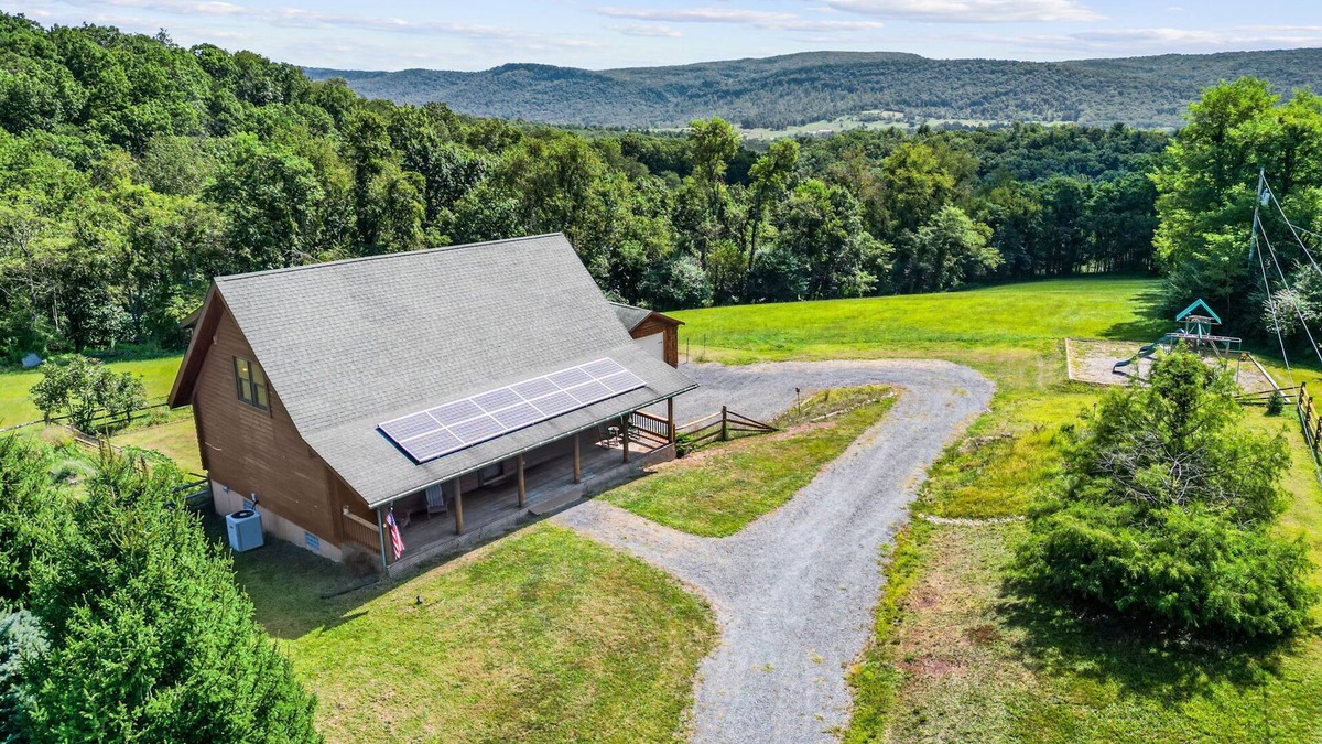 Kirby Ski Chalet | Mountain Escape on 6 acres w Hot Tub & Privacy