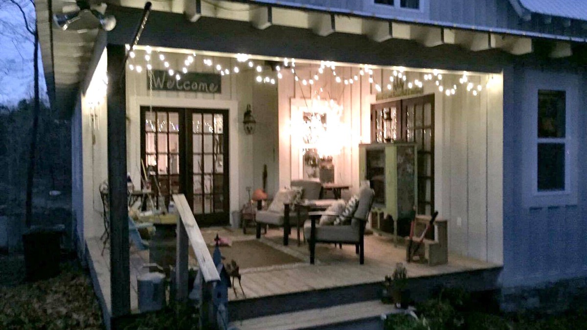 Mentone House | Mountain Farmhouse: 4 Bedrooms, 3.5 Baths, Great Porches And Lake Views