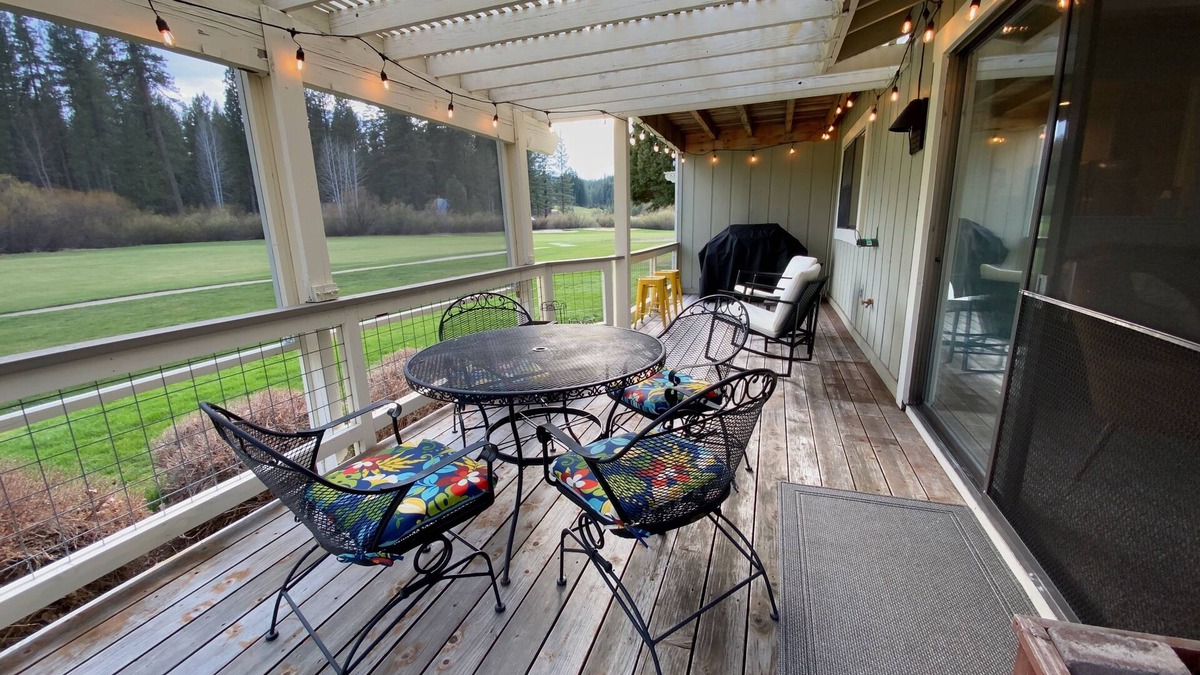 Plumas Eureka Estates Condo | MOUNTAIN FUN RIGHT ON THE GOLF COURSE!
