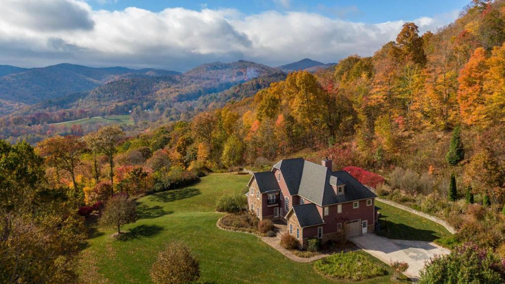 Boone House | Mountain Gem