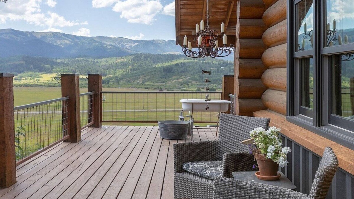 Alpine House | Mountain Getaway ⁓ Aspen Bear Paws – Hot Tub ~ BBQ