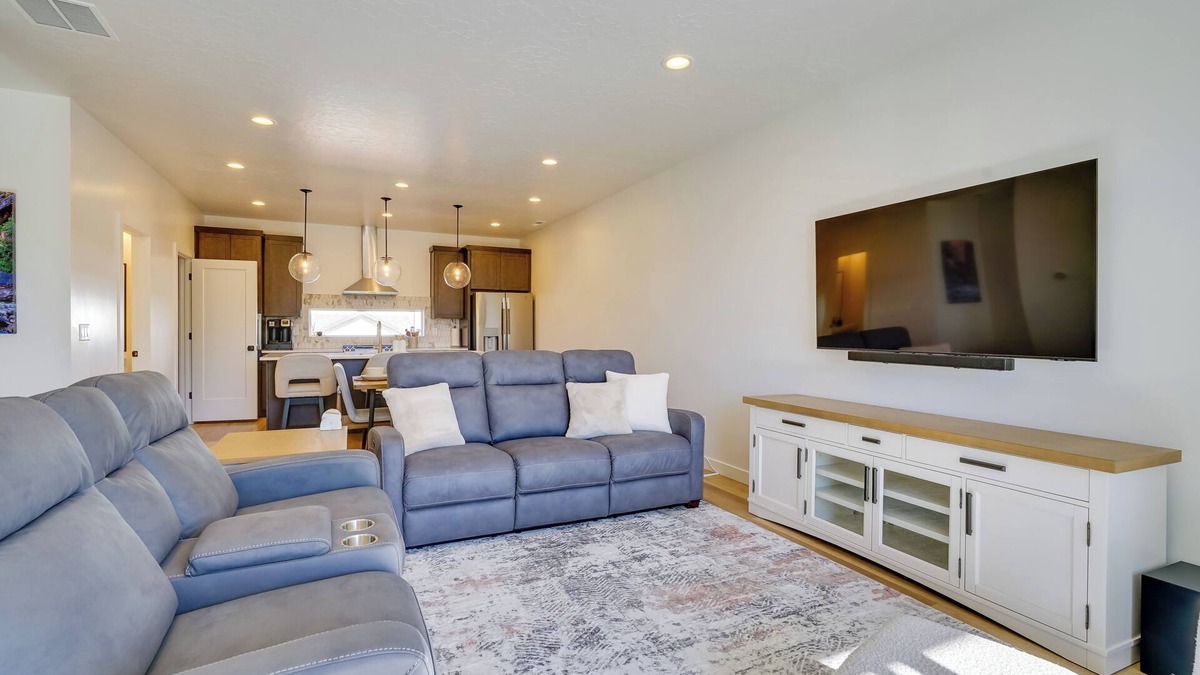 Mountain Green House | Mountain Green Luxury Retreat By Snowbasin Resort!