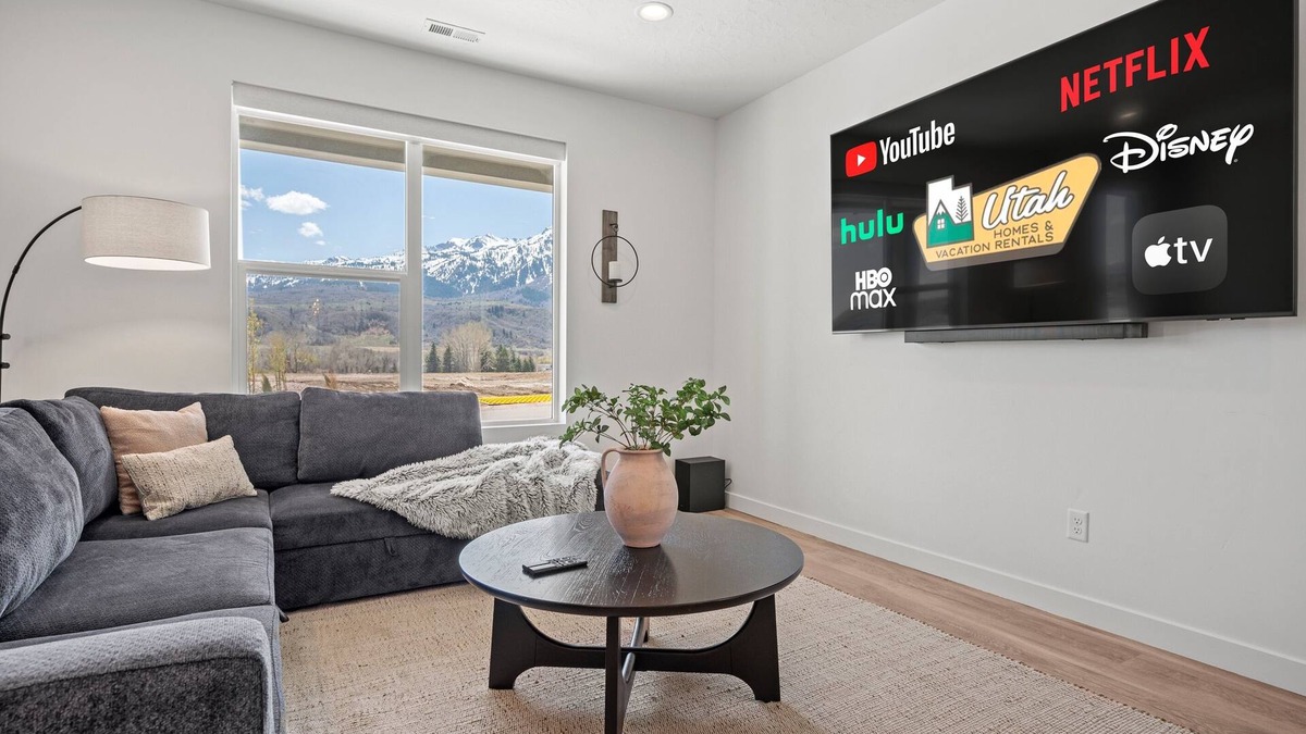 Mountain Green House | Mountain Green Snowbasin Getaway Ro5049 | Pool |EV