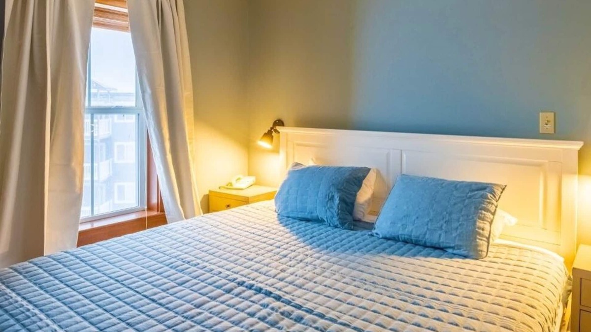Snowshoe Apartment | Mountain Haven 2BR| Ski-In/Ski-Out | Sleeps 10