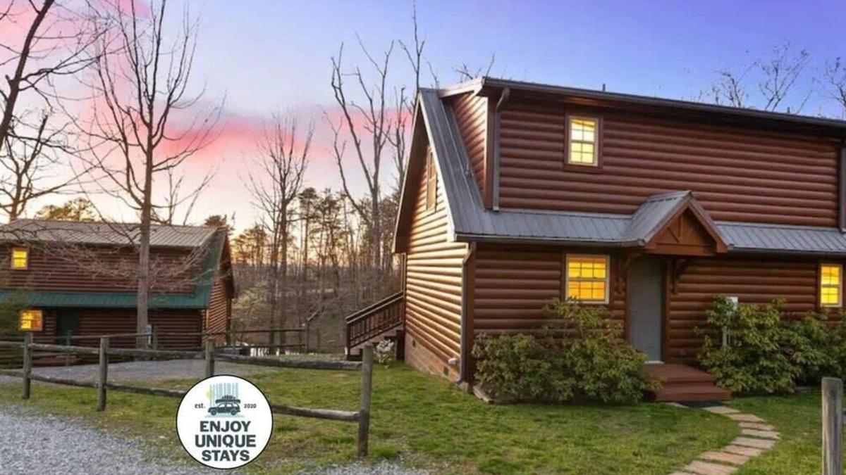 Trenton Cabin | Mountain Hideaway at Cabins in the Clouds!