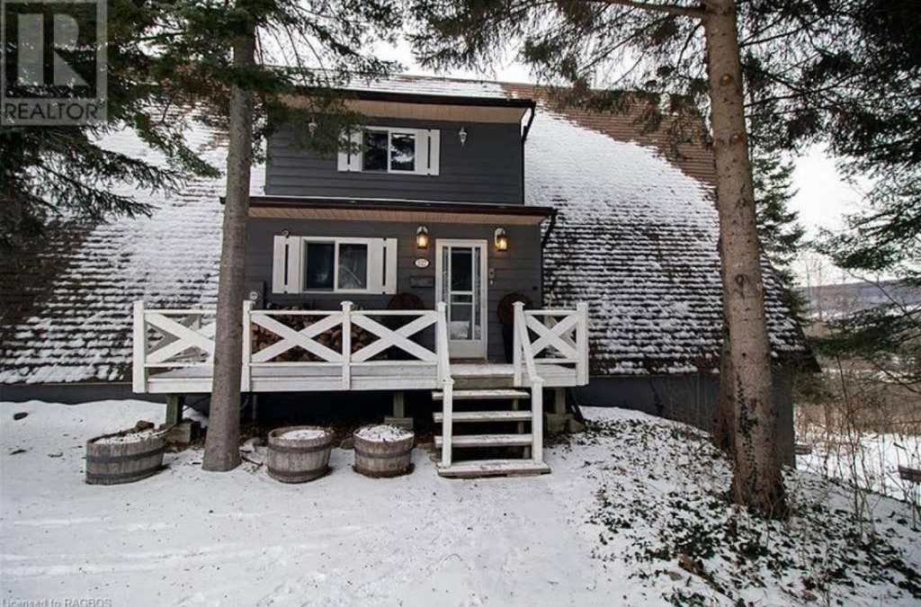 Kimberley Ski Chalet | Mountain Hideaway Cottage