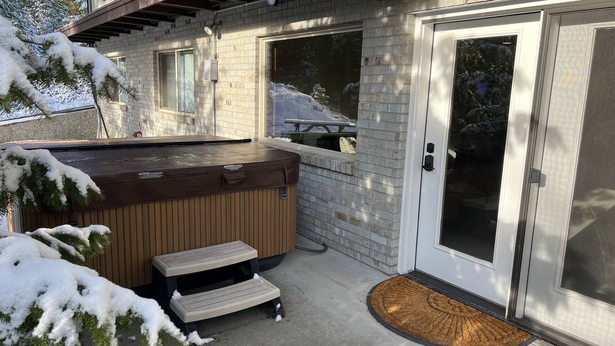 Wenatchee Apartment | Mountain hideaway, minutes from Mission Ridge Ski and Board Resort