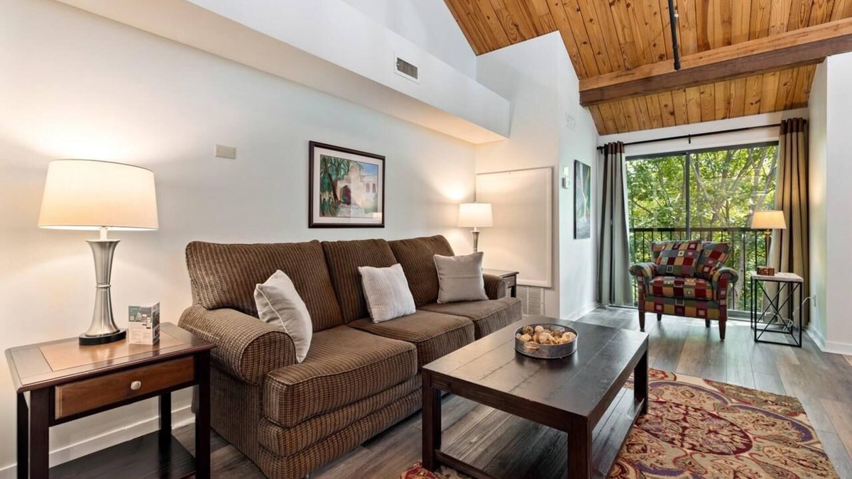 Wintergreen Condo | Mountain Inn Lodge 60 with Wintergreen Advantage