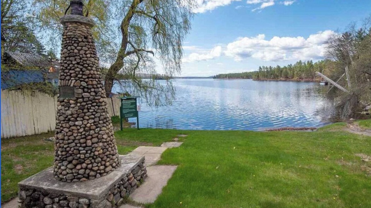 Silver Lake House | Mountain Lake House - summer fun at the lake and outdoor activities year round!