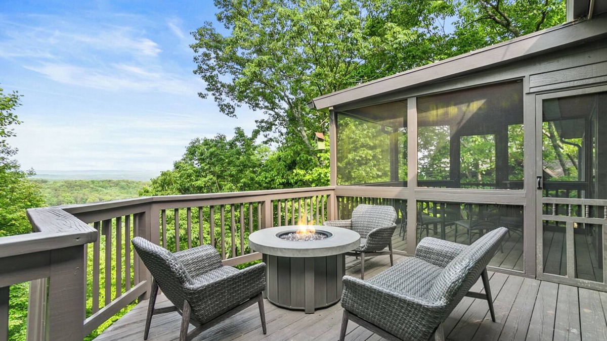Big Canoe House | Mountain Laurel Lodge in Big Canoe with mountain views and game room!