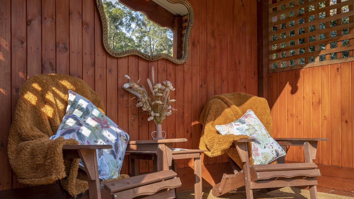 Mount Dandenong Bed & Breakfast | Mountain Lodge