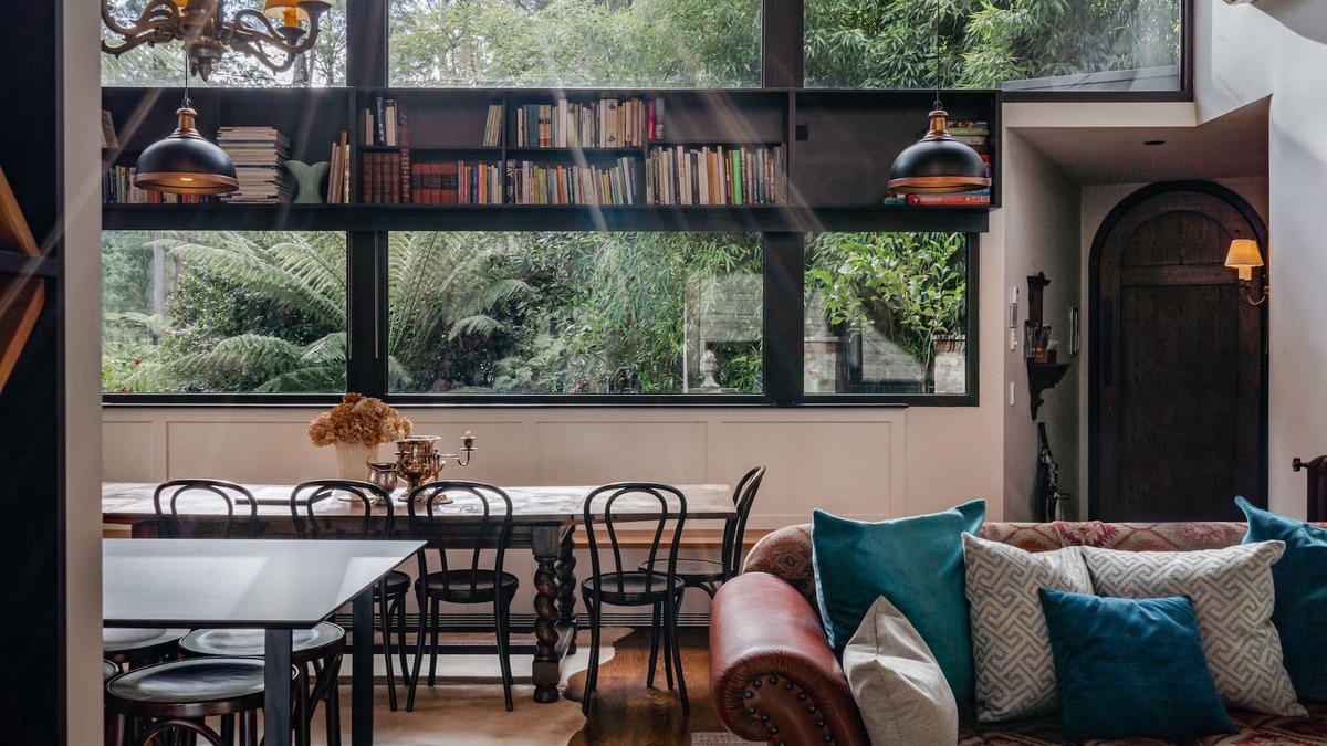 Sassafras House | Mountain Lodge STAYZ HOLIDAY HOME OF THE YEAR 2025, 1 hour from Melbourne!