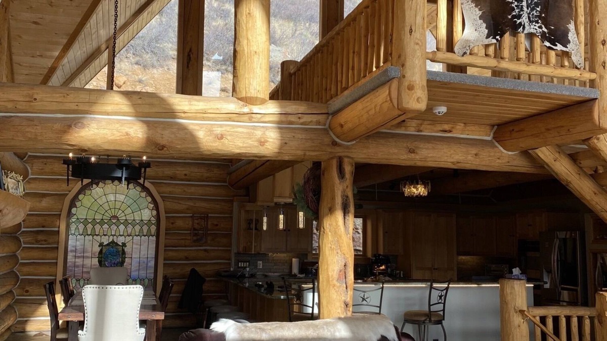 Bailey Cabin | Mountain Luxury Log Lodge- pickleball court, swim spa, sauna, pool table, VIEWS!