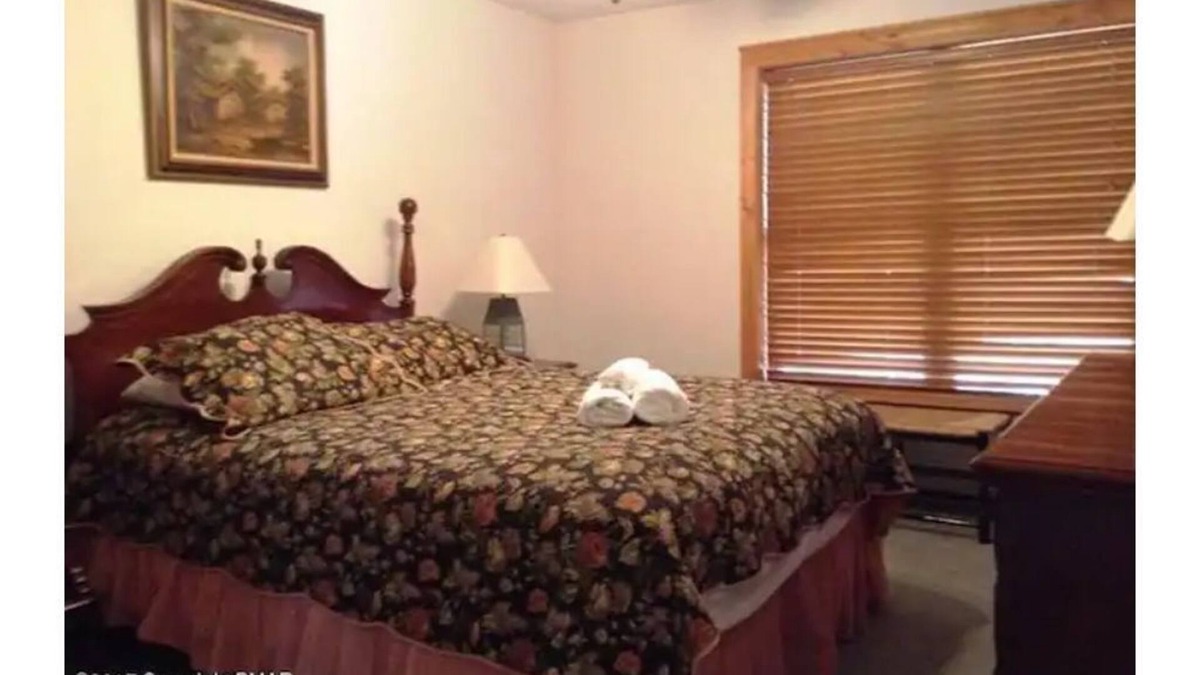 Tannersville Cabin | Mountain Majesty Lodge