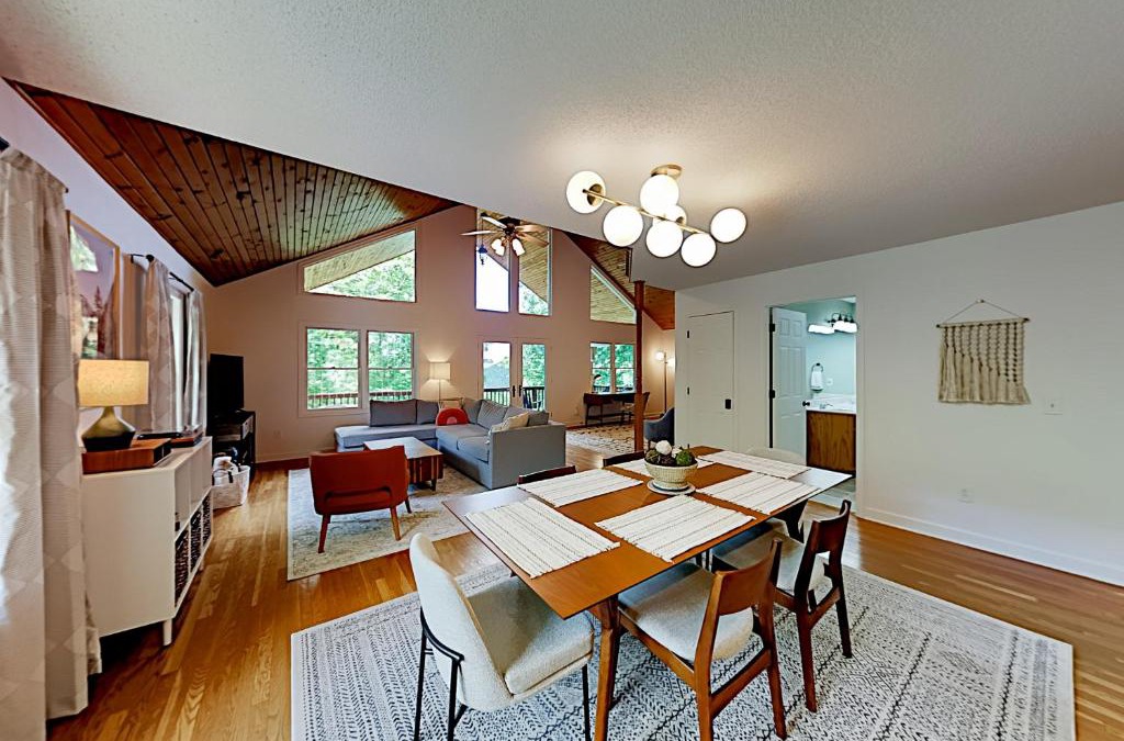 Canton House | Mountain Majesty