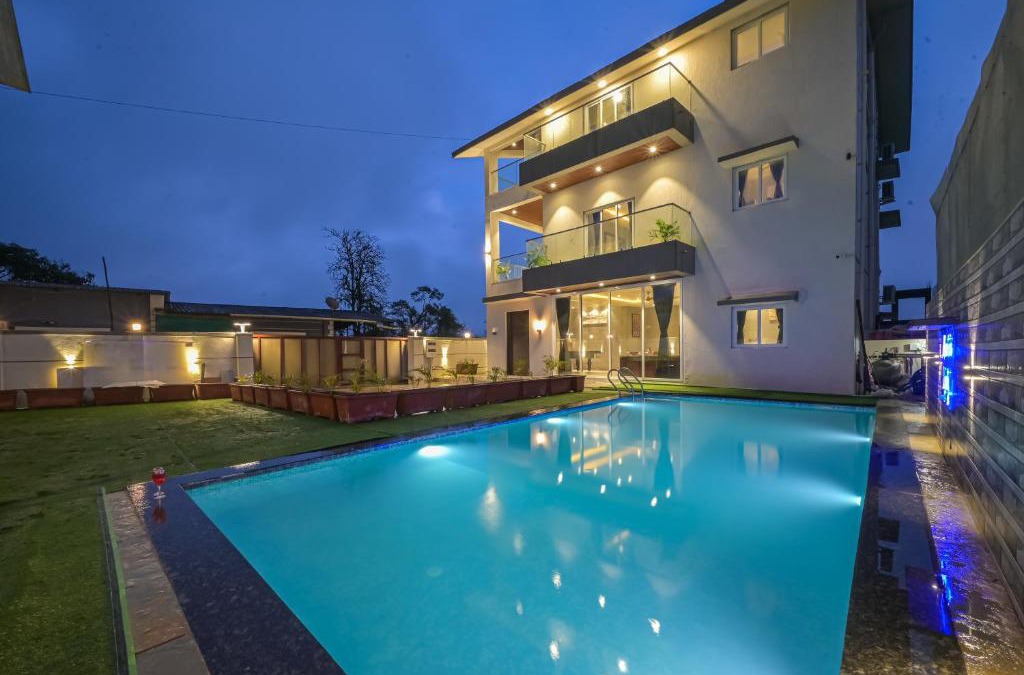 Kurvande Villa | Mountain Majesty Villa by Tropicana Stays