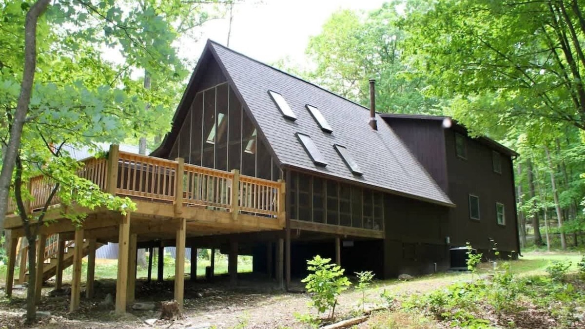 Berkeley Springs Cabin | Mountain Mist Retreat